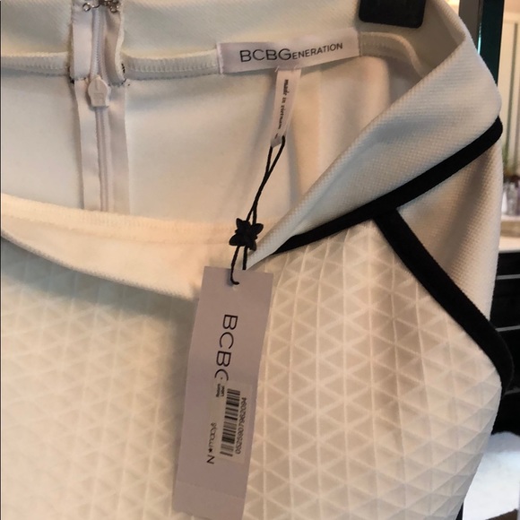 NWT- BCBGeneration Brand Tailored Shorts. - Picture 6 of 6